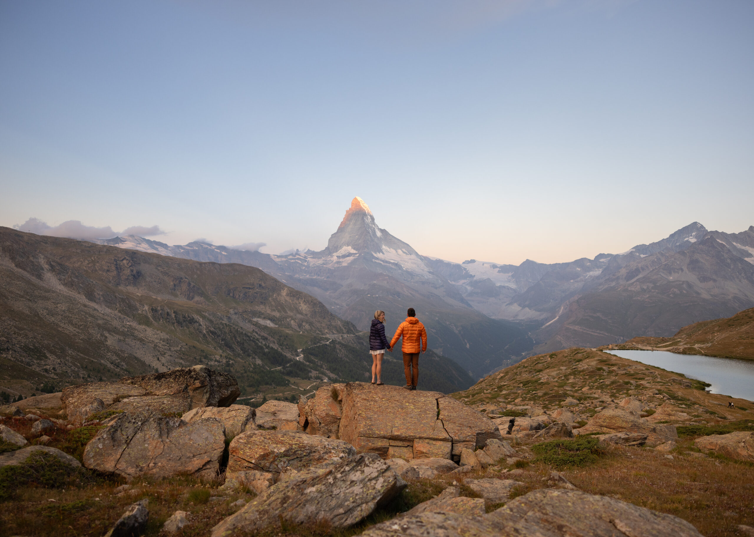 destination elopement photographer